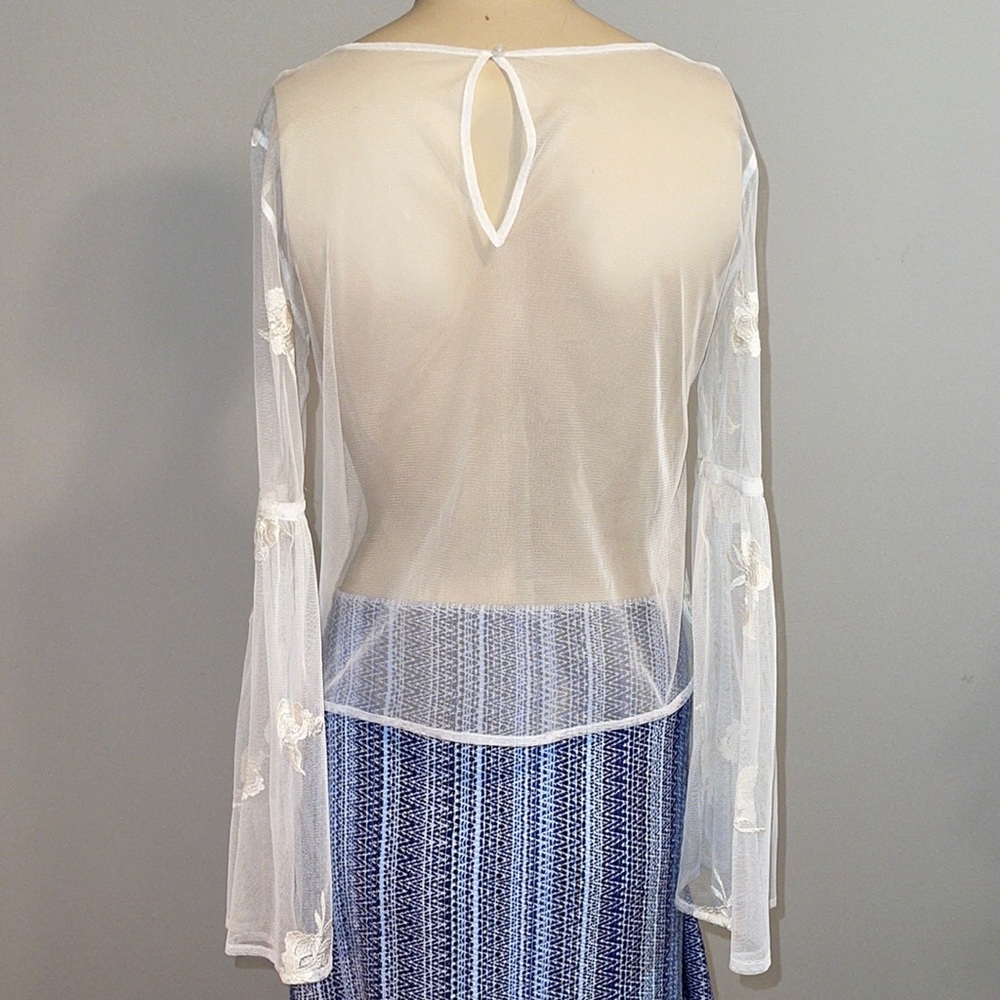 Women Ivory Sheer Net w/Appliqués/Pheasant Sleeve Shirt-Size- XS - Picture 3 of 8